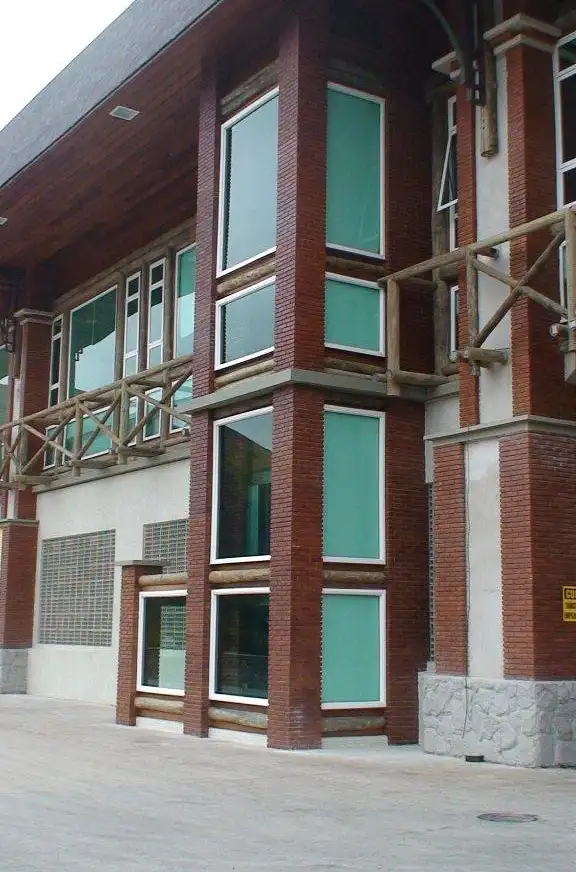 Especialistas em soluções de transporte vertical